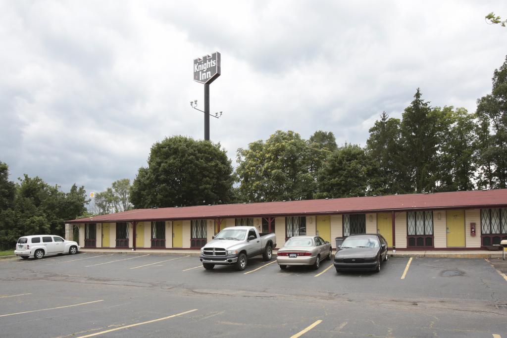 Knights Inn - Battle Creek Eksteriør bilde