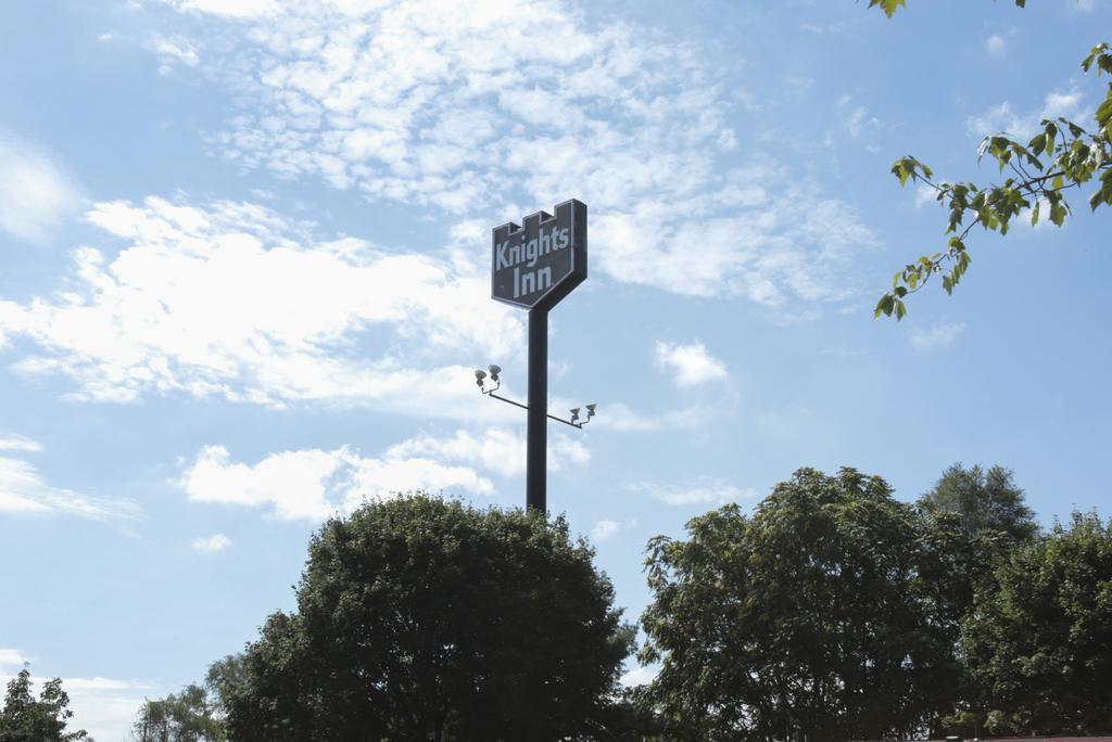 Knights Inn - Battle Creek Eksteriør bilde
